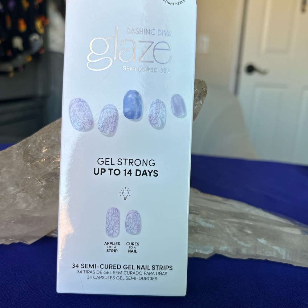 Dashing Diva Glaze Semi-Cured Gel Nail Strips - Blue